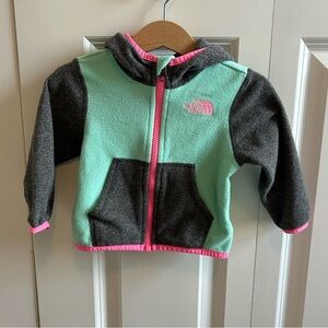 The north face infant jacket size 6-12 months